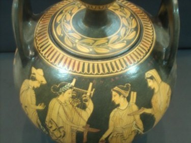CLASSICAL  REDFIGURED LEBES  WITH APOLLON ARTEMIS HERMES AND LETO ON THE ONE SIDE AND CASTOR WITH HIS BROTHER POLYDEYKES ON THE OTHER SIDE.450B.C. CLASSICAL GREEK POTTERY LEBES GAMMIKOS