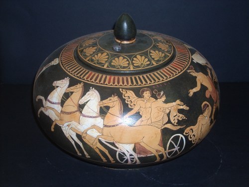 Greek Pottery Shop  CLASSICAL RED FIGURED PYXIS WITH KASTOR AND POLYDEYKES  AND THE MYTH OF THE AFFAEREIDES CLASSICAL GREEK POTTERY PYXIS