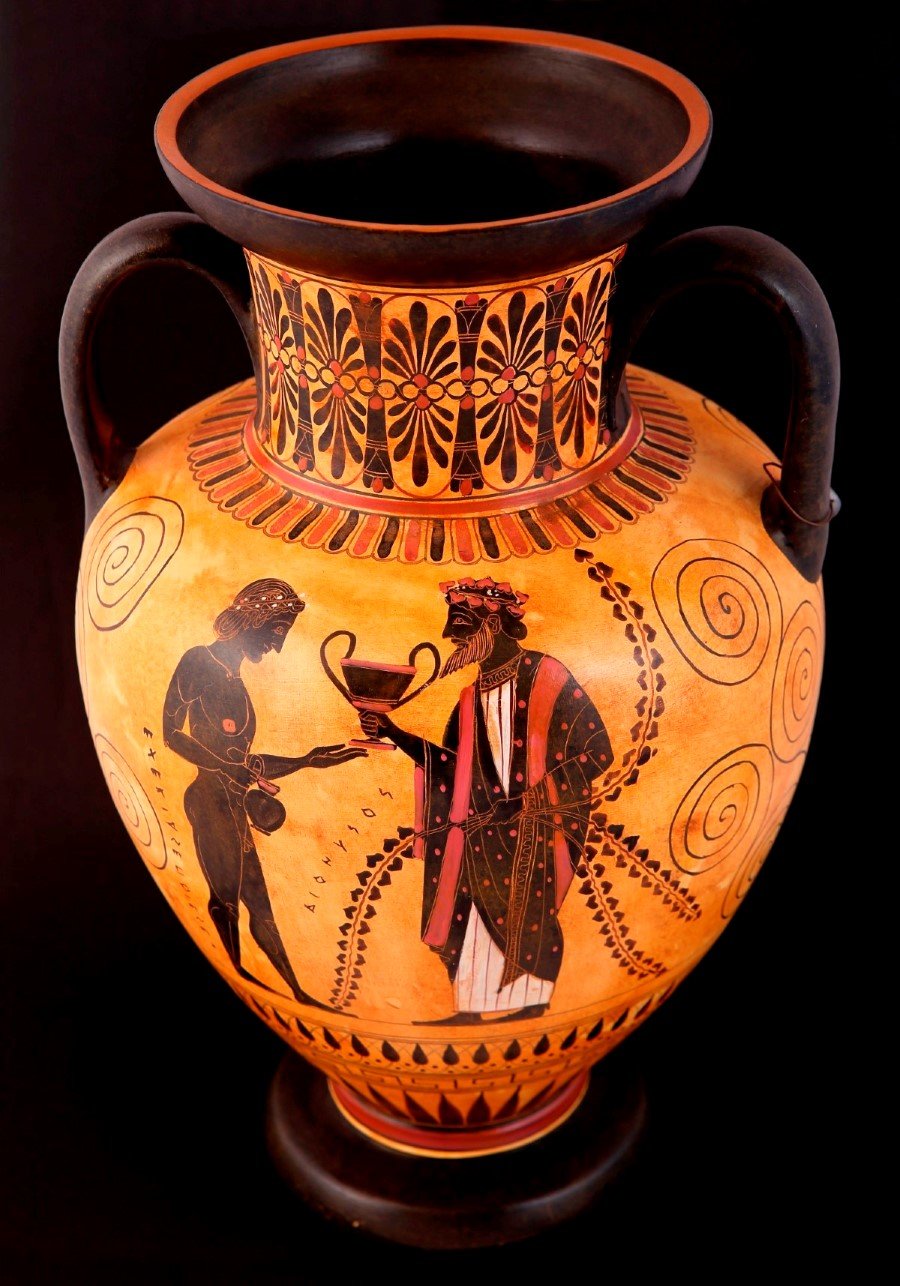 CLASSICAL BLACK FIGURED AMPHORA WITH ACHILLES AND PENTHESILEA CLASSICAL GREEK POTTERY AMPHORA