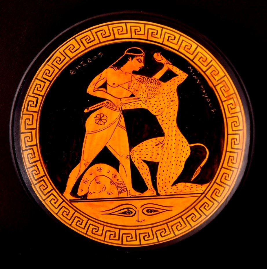 Greek Pottery Shop  CLASSICAL PLATE WITH THESEAS AND MINOTAUROS FREE DESIGNED PLATES