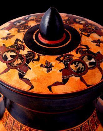 CLASSICAL BLACK FIGURED AMPHORA WITH ACHILLES AND AJAX PLAYING DICE 3